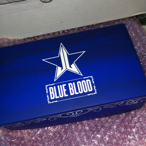 Authentic never used Blue 💙 Blood Palette - Picture 3 of 6